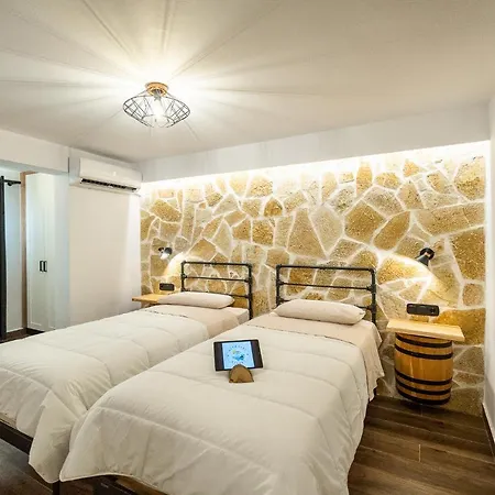 Mathraki Apartment *