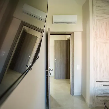Mathraki Apartment