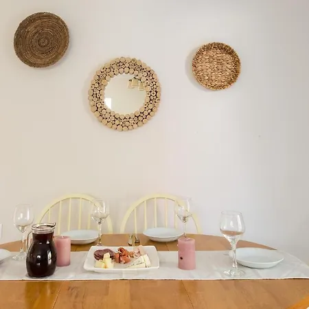Apartment Mathraki