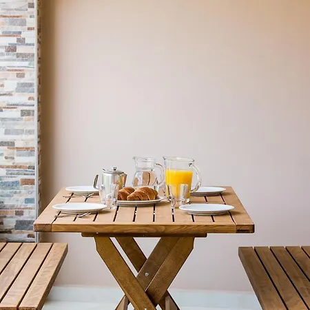 Mathraki Apartment *
