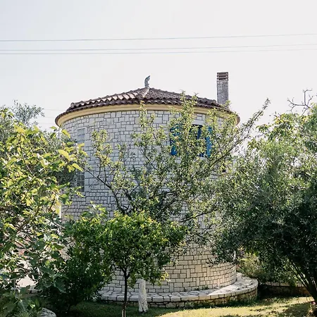 Apartment Mathraki Gouvia