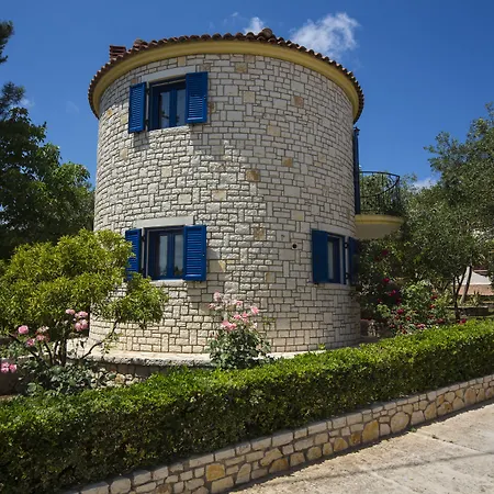 Apartment Mathraki Gouvia